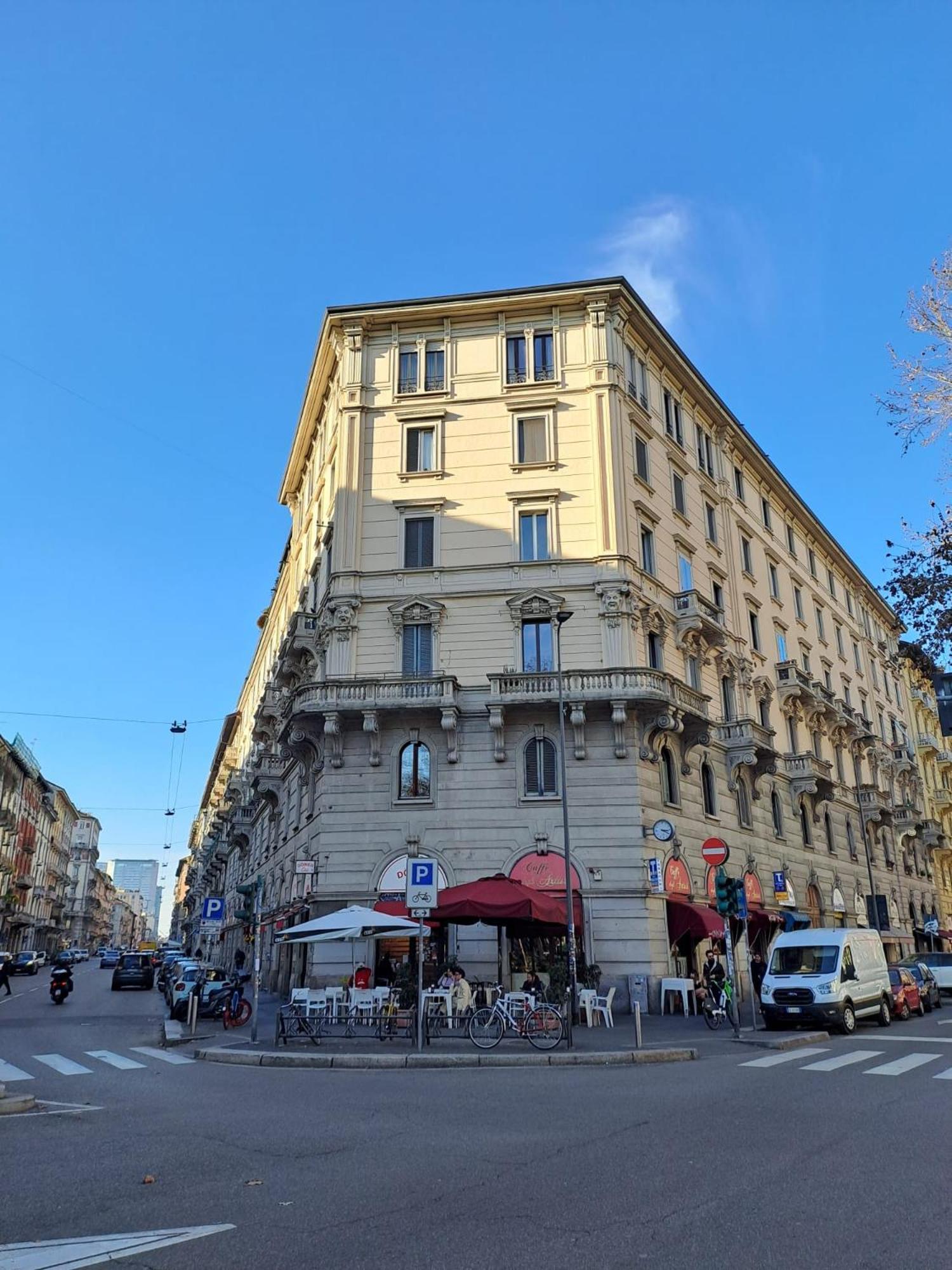 Apartment Design And Comfort In The Heart Of Milan